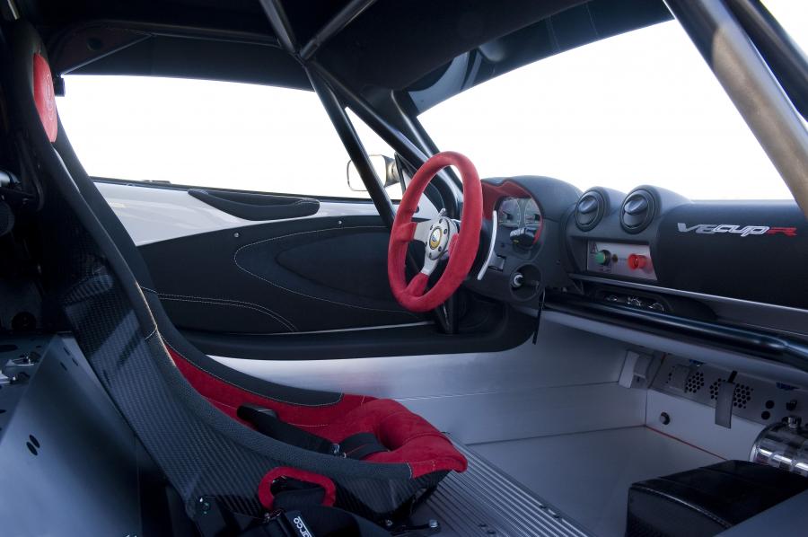  Lotus Exige V6 Cup R 2013 года  (фото 8 из 37)
